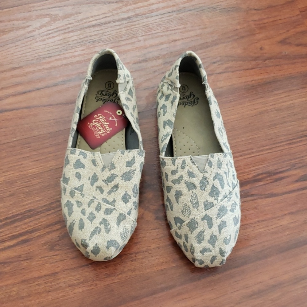 New Faded Glory womens slip on shoes